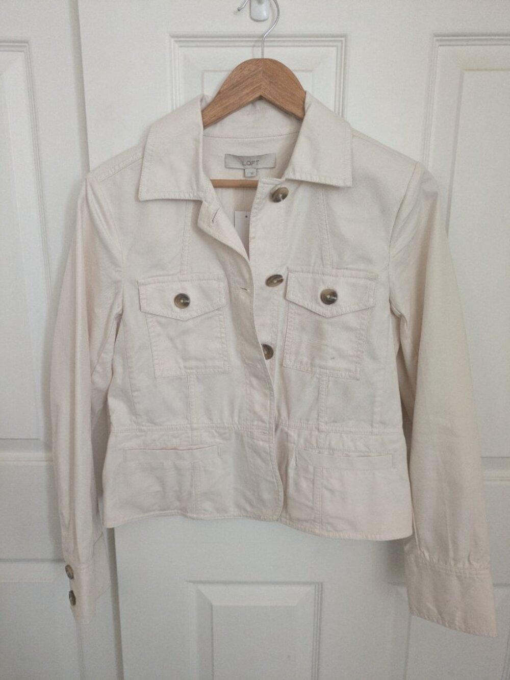 LOFT Twill Tailored Utility Jacket - Size 2 - Whisper white - BNWT